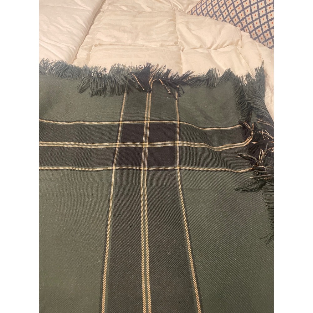 Forest Green Equestrian Insired Woven Throw Blanket with Fringed Cabin